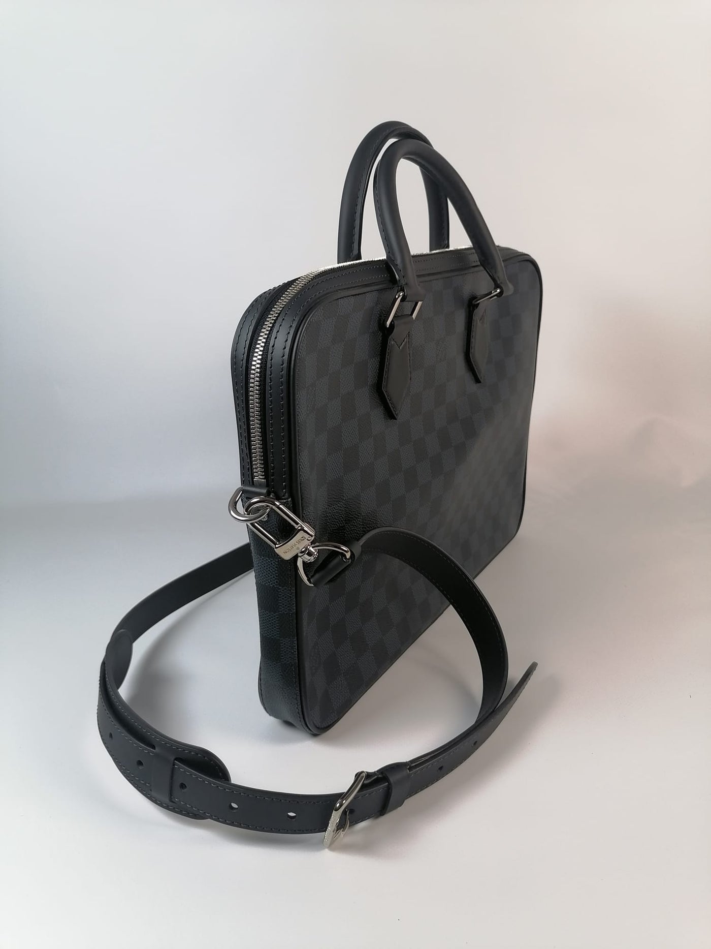 Louis Vuitton Damier Cobalt Canvas Dandy MM Briefcase Bag