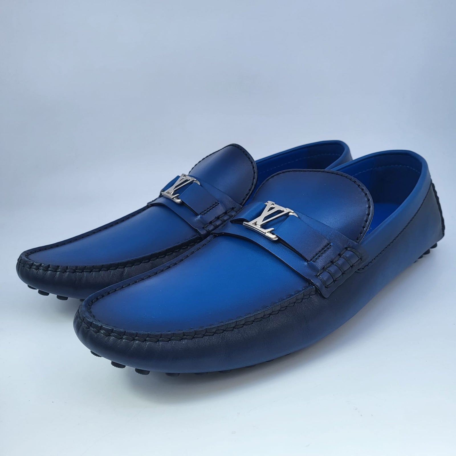 Louis Vuitton Men's Blue Leather Hockenheim Moccasin – Luxuria & Co.