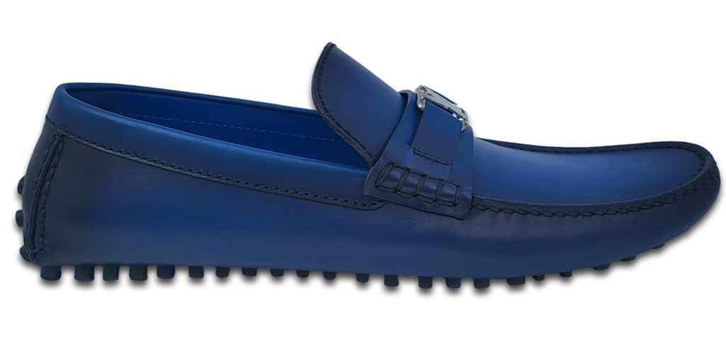 Louis Vuitton Hockenheim model moccasins in navy checkered leather, size  44, new condition! Navy blue ref.90172 - Joli Closet