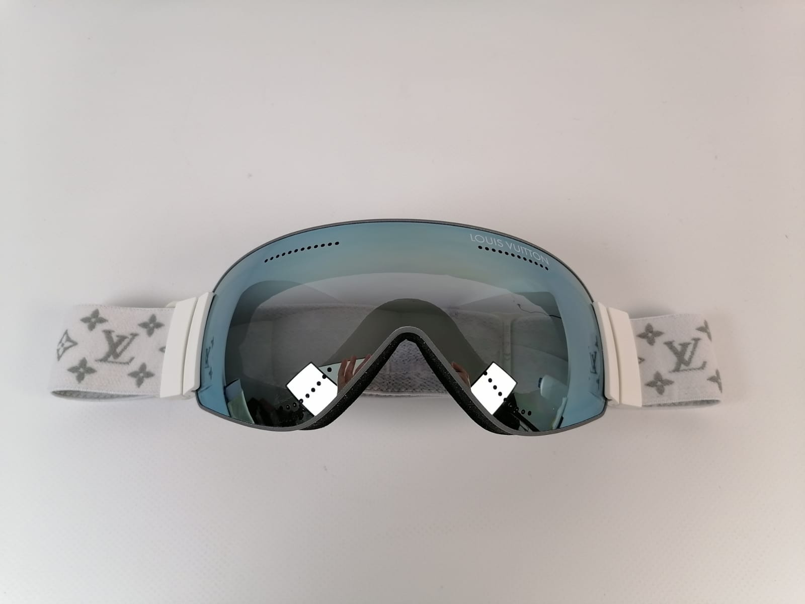 louis vuitton ski goggles Louis Vuitton LV Intergalactic White Monogram Ski Goggles Z1171U – Luxuria  & Co