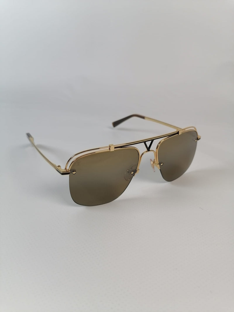 Louis Vuitton LV First Squared Pilot Sunglasses Gold Metal. Size U