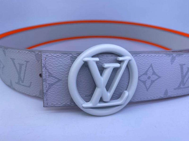 Louis Vuitton Men's Reversible LV Antarctica White Monogram Circle Belt  M0169S – Luxuria & Co.