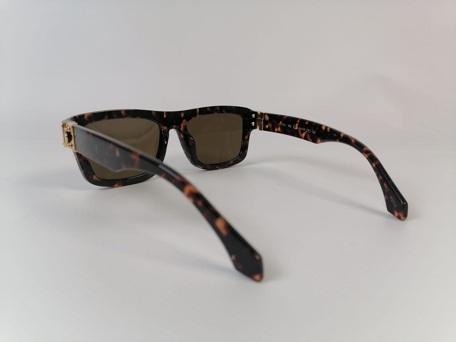 Louis Vuitton Men's Brown Acetate LV City Tortoise E Sunglasses
