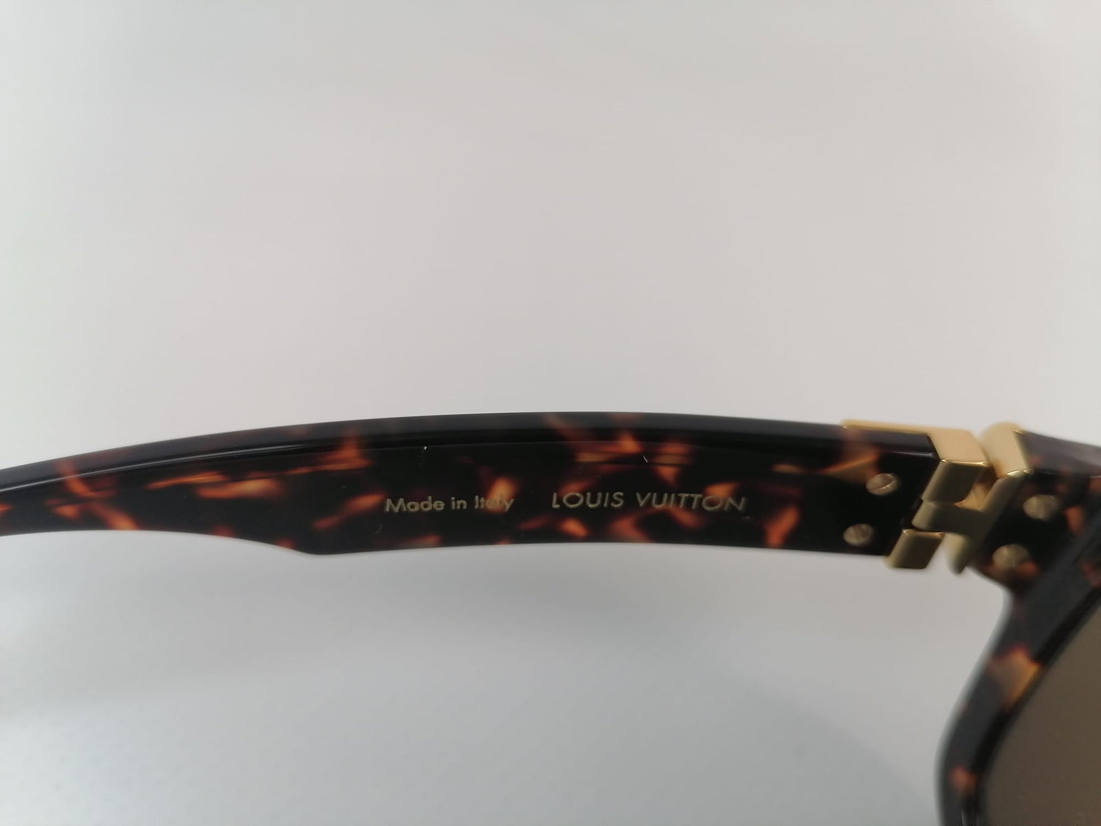 Louis Vuitton Men's Brown Acetate LV City Tortoise E Sunglasses