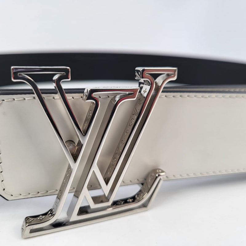 Louis Vuitton Men's White Leather LV Prism 40 MM Belt M0165
