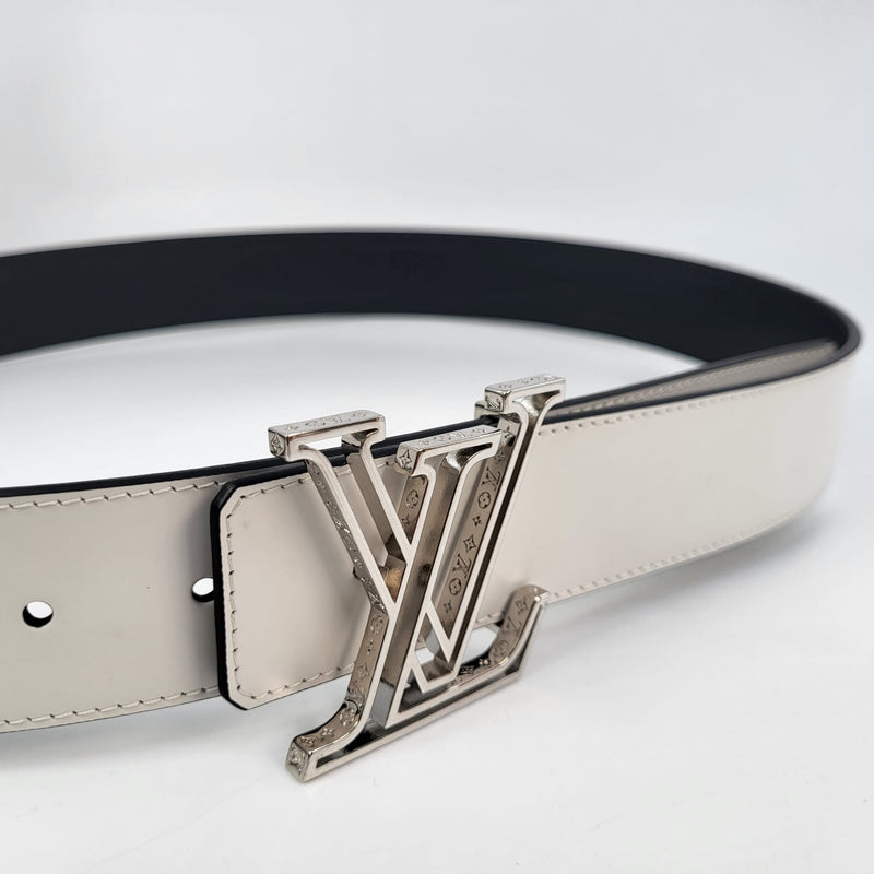 Louis Vuitton Men's White Leather LV Prism 40 MM Belt M0165 size  36" / 90 cm