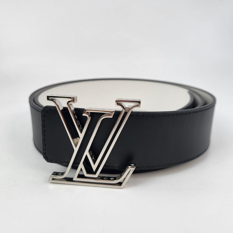 Mens Designer Clothes  LOUIS VUITTON leather belt with silver buckle 77