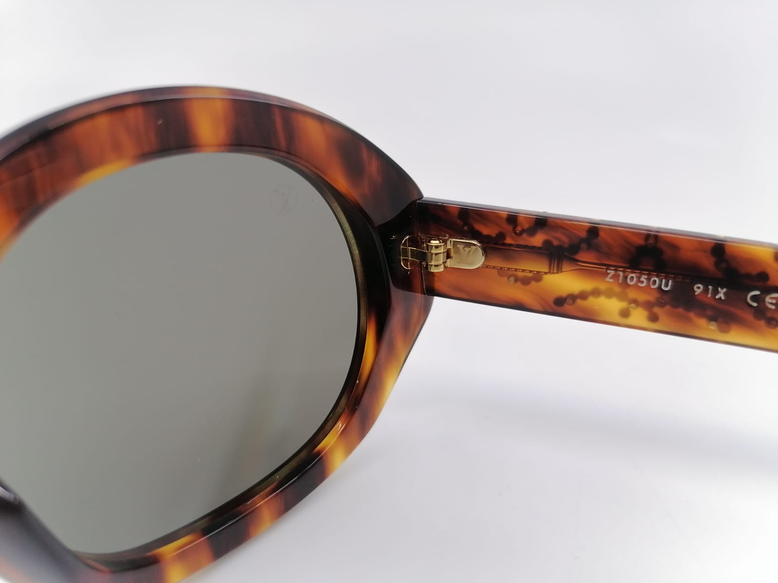 Louis Vuitton La Piscine Sunglasses Acetate Metal Brown Auth LOUIS VUITTON Brown Gold Speckling Metal Frame  main image 3
