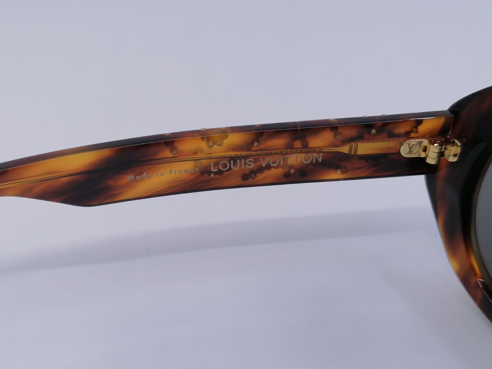 LouisVuittonLaPiscineSunglasse  display picture 1