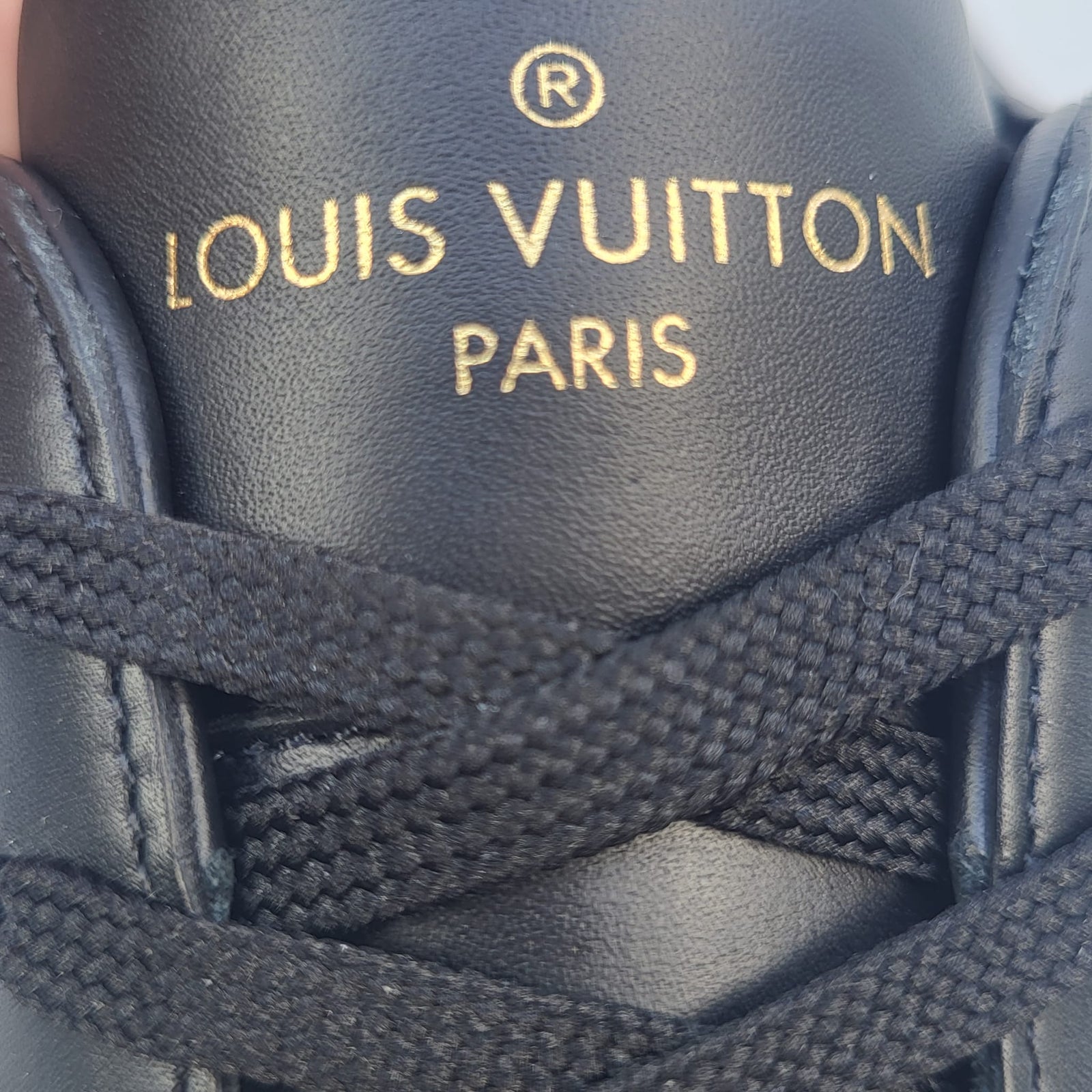 Louis Vuitton Luxemberg Black Embossed Logo Shoe, 9.5, 10.5 US Louis Vuitton Calfskin Embossed Monogram Mens Luxembourg  main image 3