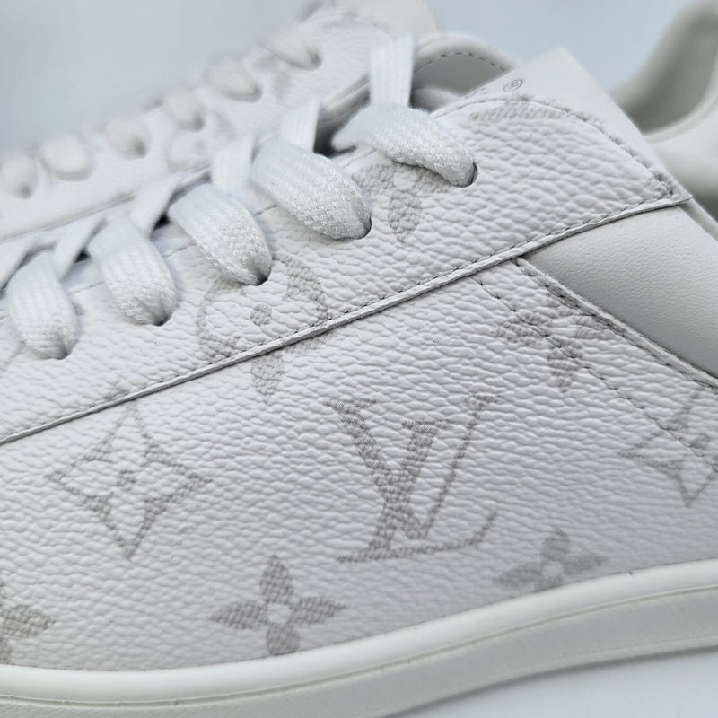 LOUIS VUITTON Calfskin Monogram Luxembourg Sneakers 8.5 White 498224