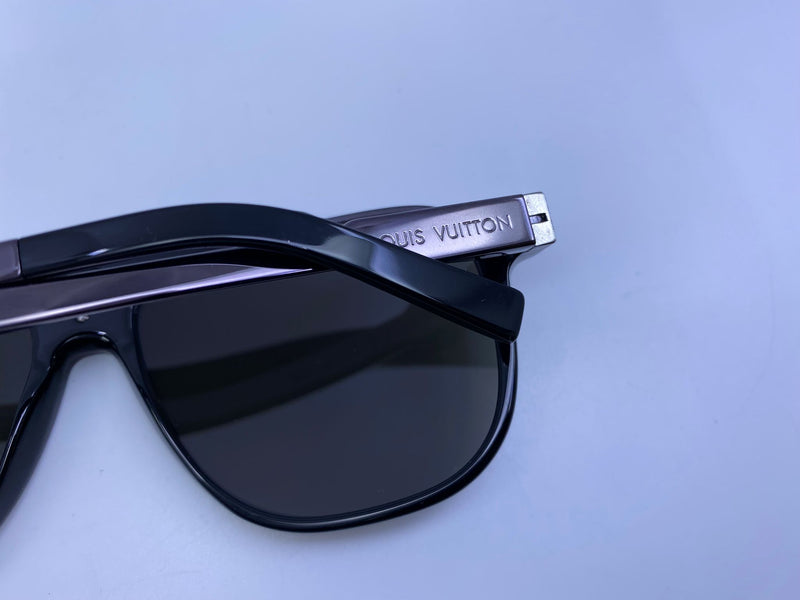 LOUIS VUITTON Acetate Mascot Sunglasses Z0936W Black 1053132