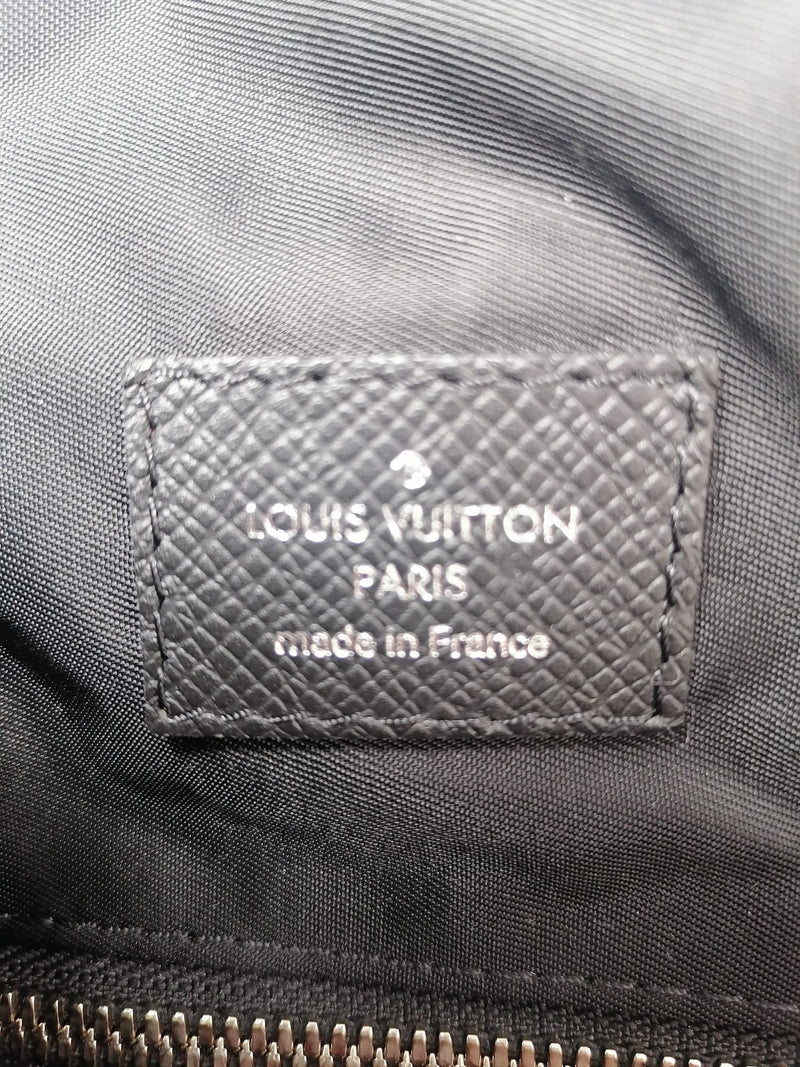 Louis Vuitton Neutral Damier Azur Cobalt Coastline Matchpoint Messenger  860661