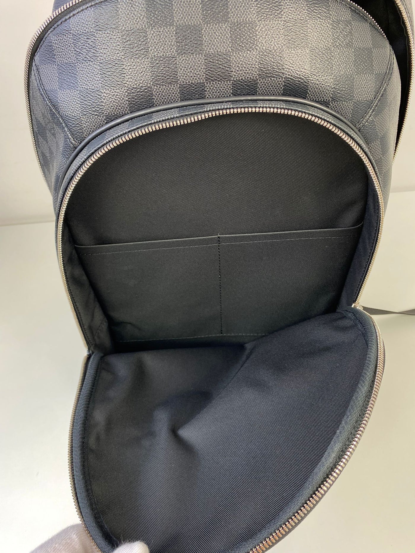 Louis Vuitton Men's Michael Backpack Damier Graphite N40310 – Luxuria & Co