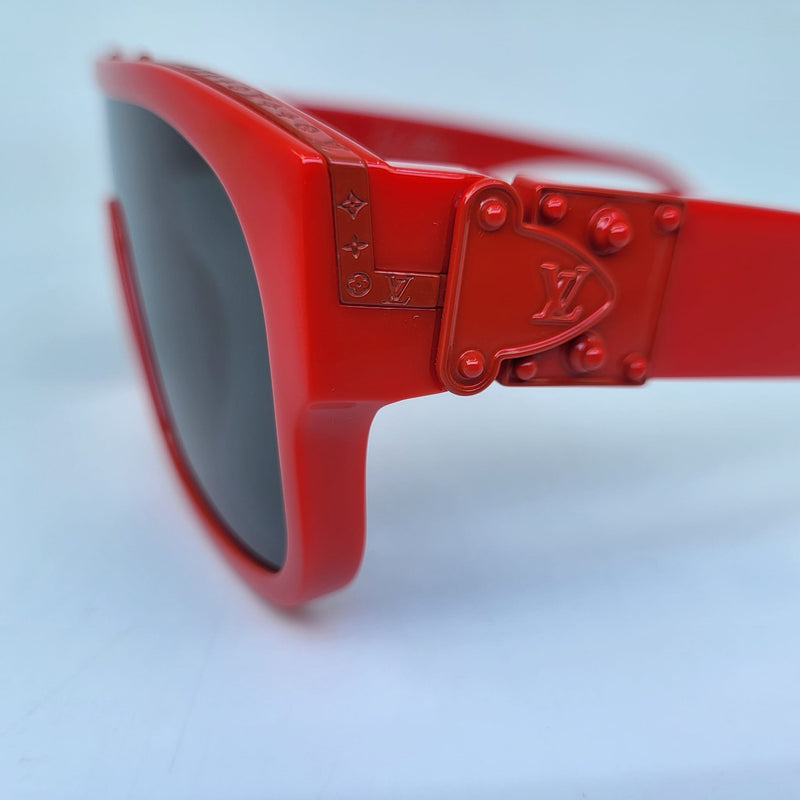 Louis Vuitton Millionaire Mask W Men's Red Shield Sunglasses