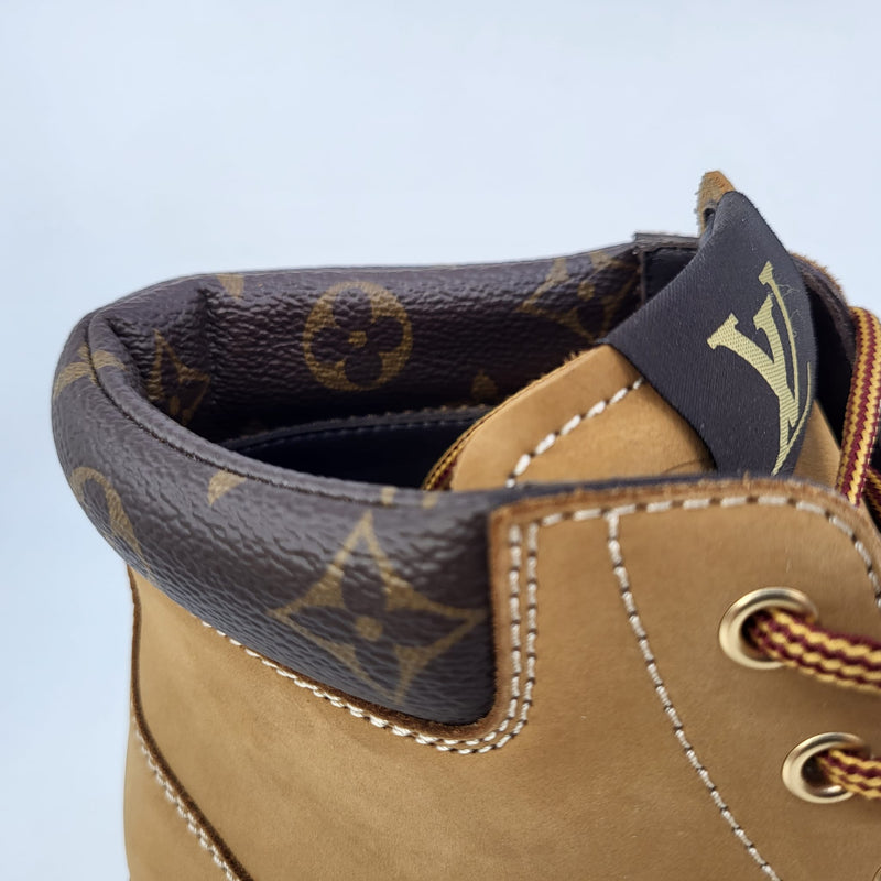 Louis Vuitton Men's Beige Suede Leather Oberkampf Ankle Boot