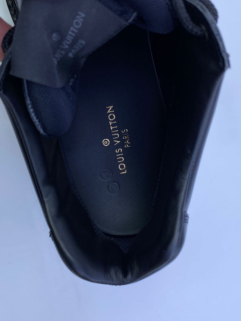 Shop Louis Vuitton 2022 SS Oberkampf Ankle Boot (1A9ICR, 1A9ID6
