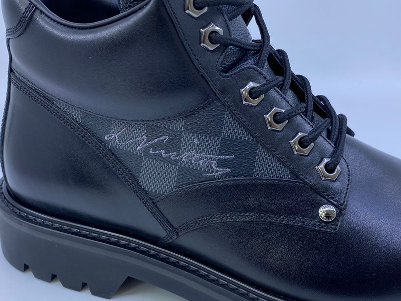 Louis Vuitton Men's Black Leather Oberkampf Ankle Boot – Luxuria & Co.