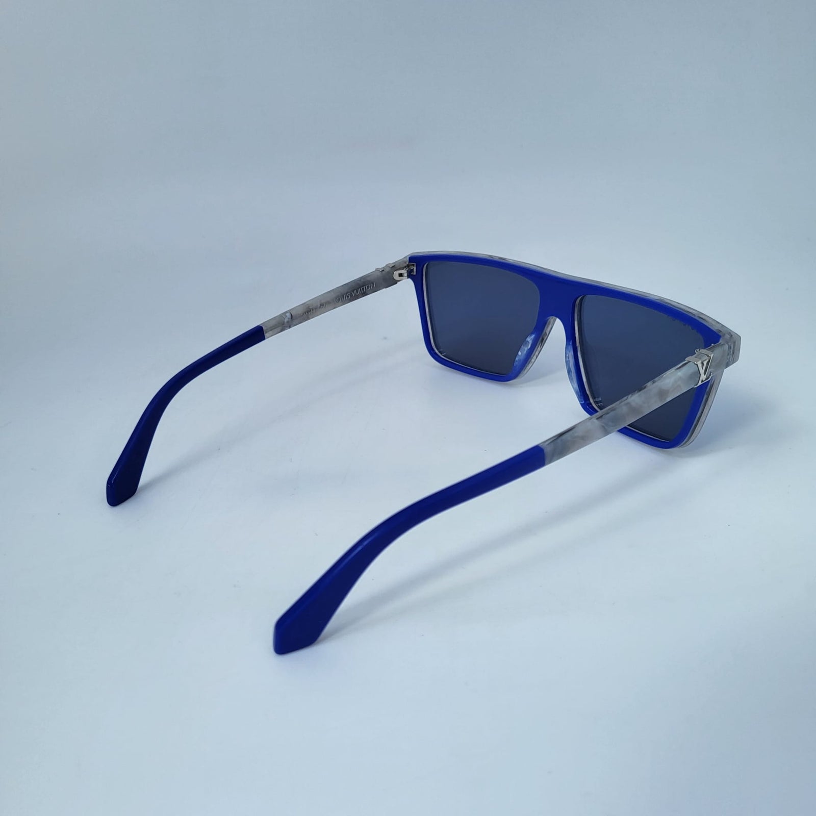 Louis Vuitton Men's Acetate Portland Grey Blue E Sunglasses Z1272W