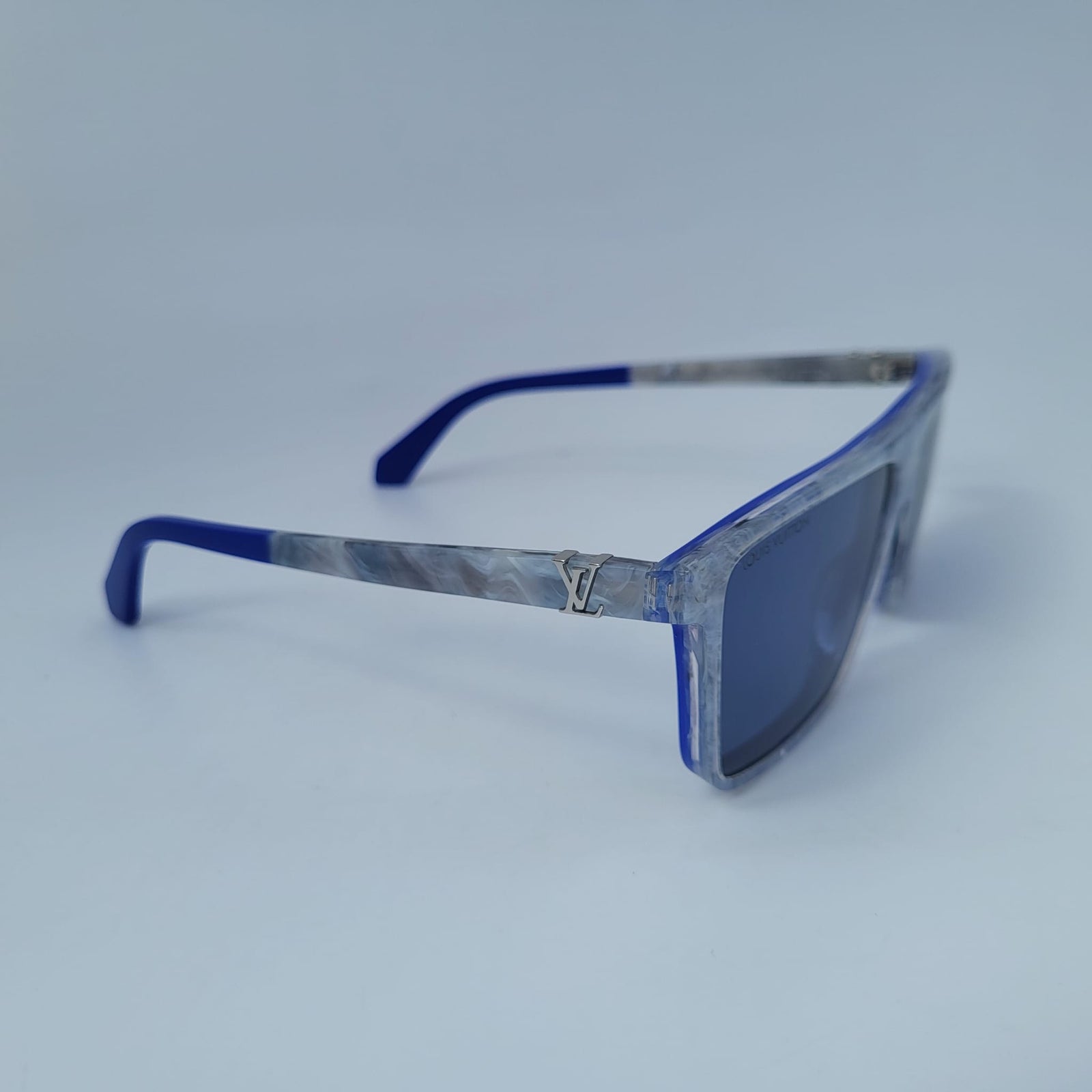 LOUIS VUITTON Z1272E サングラス ポートランド Louis Vuitton Men's Acetate Portland Grey Blue E Sunglasses