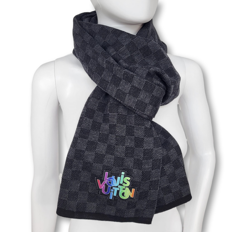 Louis Vuitton Men's 100% Wool Rain Damier Graphite Scarf M76042 Louis Vuitton Men's 100% Wool Rain Damier Graphite Scarf M76042