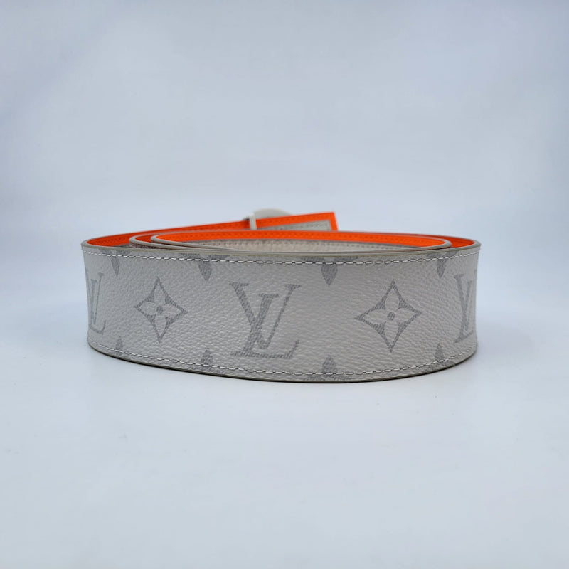 Louis Vuitton Men's Reversible LV Antarctica White Monogram Circle Belt M0169S 38