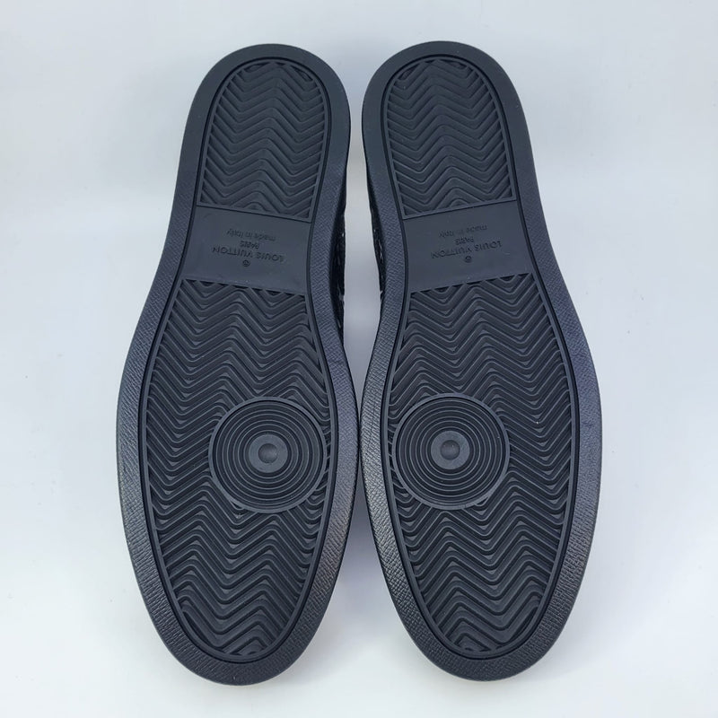 Louis Vuitton® Rivoli Sneaker Black. Size 06.0