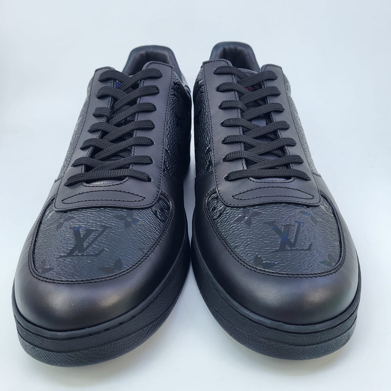 Authentic Louis Vuitton Rivoli Sneaker Monogram size 8 1/2