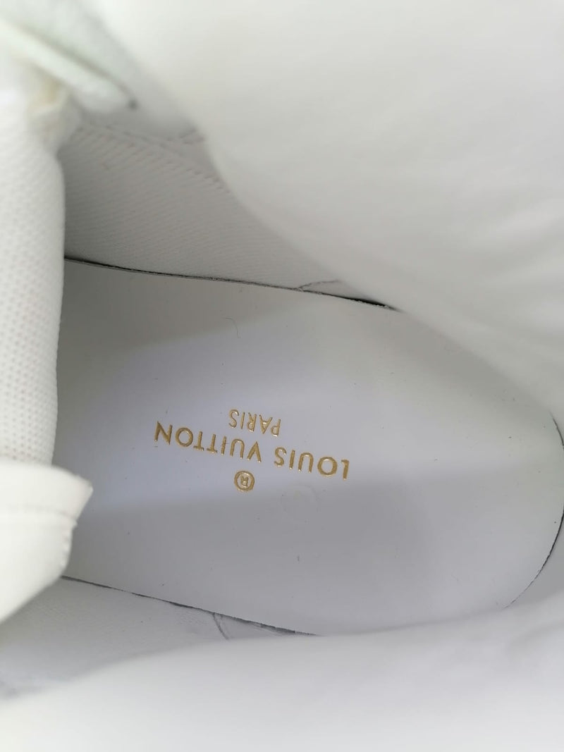 Louis Vuitton Rivoli Sneaker White. Size 05.0