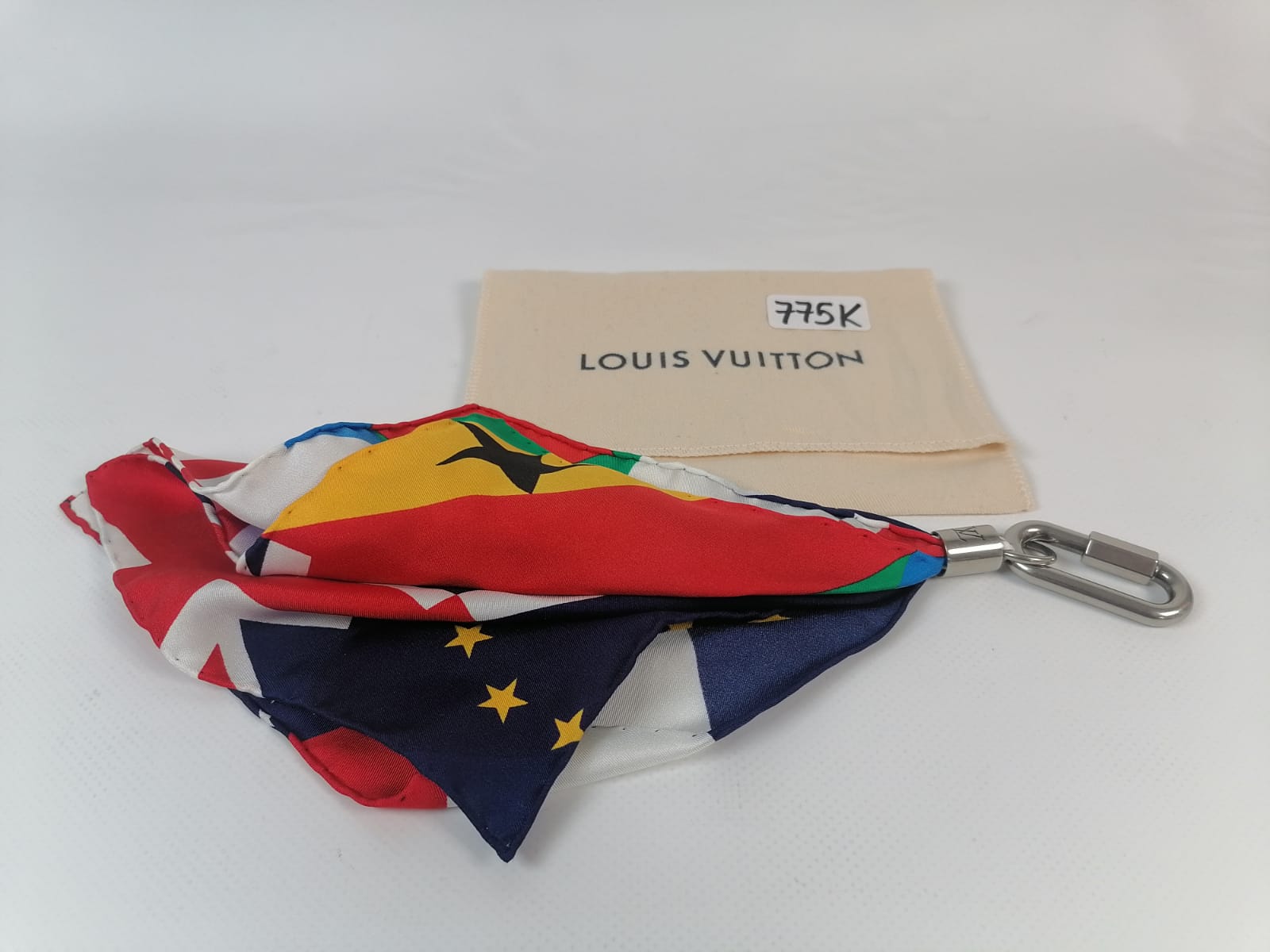 希少　LOUIS VUITTON ビジューサックフラッグス MP2485国旗 LouisVuittonSilkFlagsBagCham_1