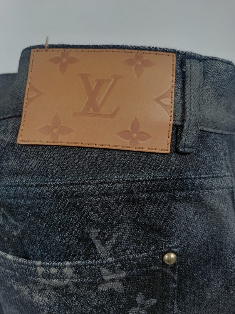 Louis Vuitton Men's Regular Fit Spray Monogram Jeans – Luxuria & Co.