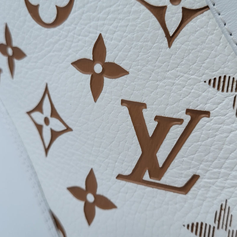 Louis Vuitton Men's Blue Monogram Cloud Tattoo Sneaker Boot size 11 US / 10  LV