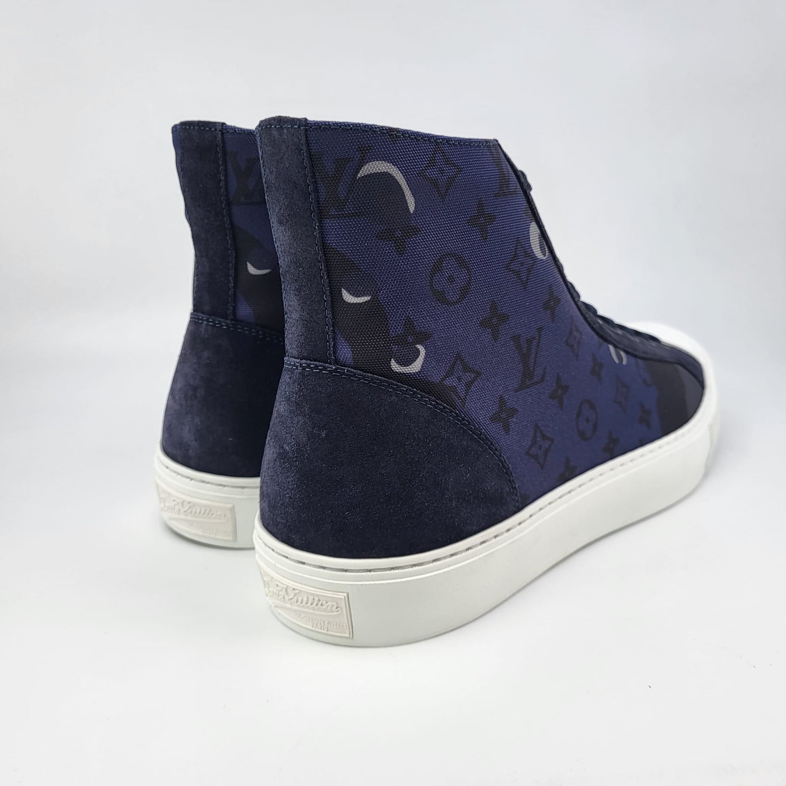 Navy blue Camo suede sneaker boot by Louis Vuitton Louis Vuitton Men main image 2