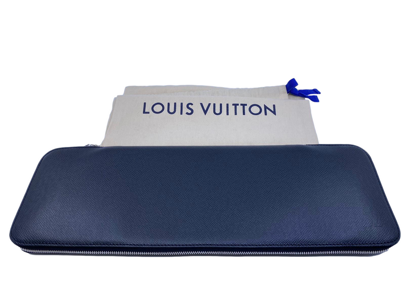 LOUIS VUITTON LOUIS VUITTON wallet Taiga leather Black Ardoise