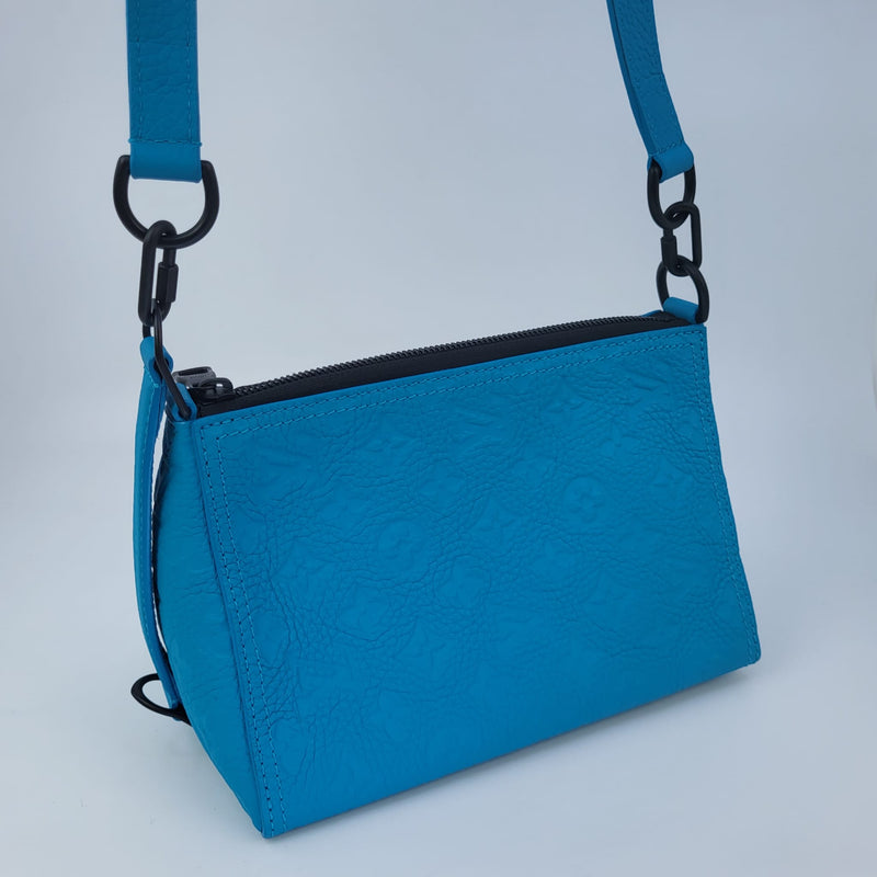 Louis Vuitton Pocket Organizer Monogram Taurillon Turquoise in