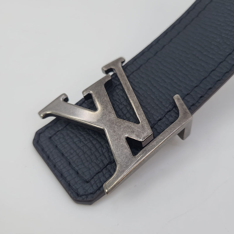 Louis Vuitton LV Initiales 40mm Reversible Belt Black Taurillon. Size 85 cm