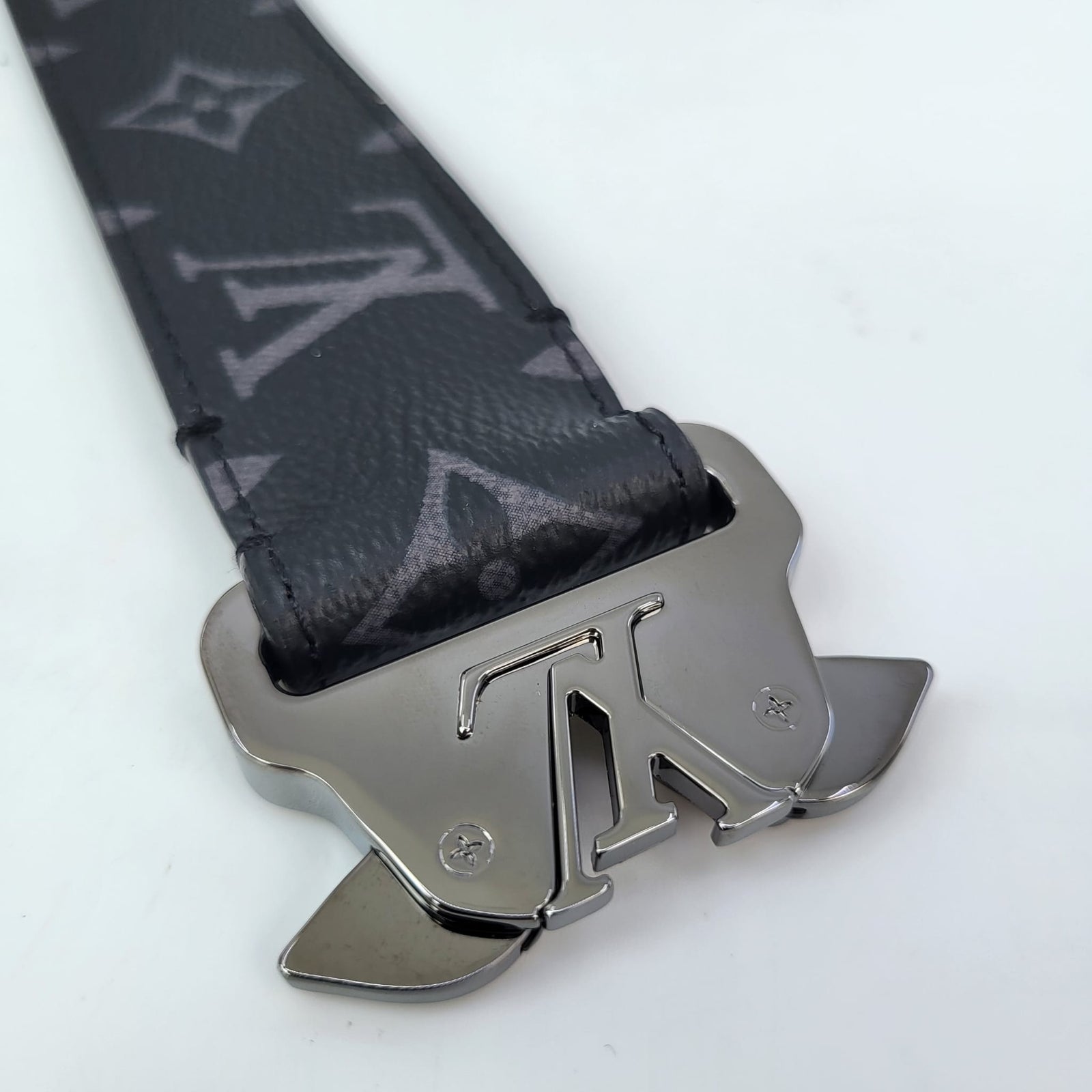 LouisVuittonUtilityBelt13_1600