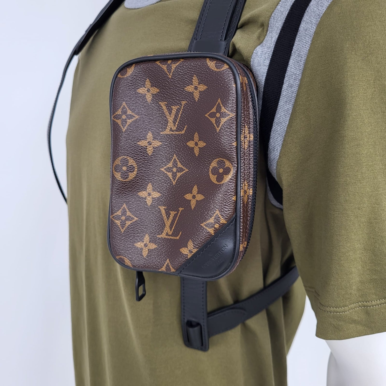 Louis Vuitton Monogram Solar Ray Utility Harness M44470 – Luxuria