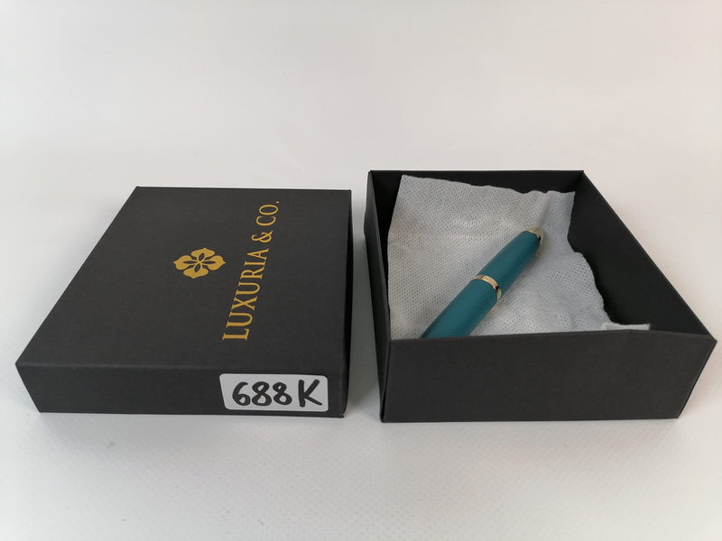 Louis Vuitton Bue & Gold Voyage Sentimental Rollerball Pen – Luxuria & Co.