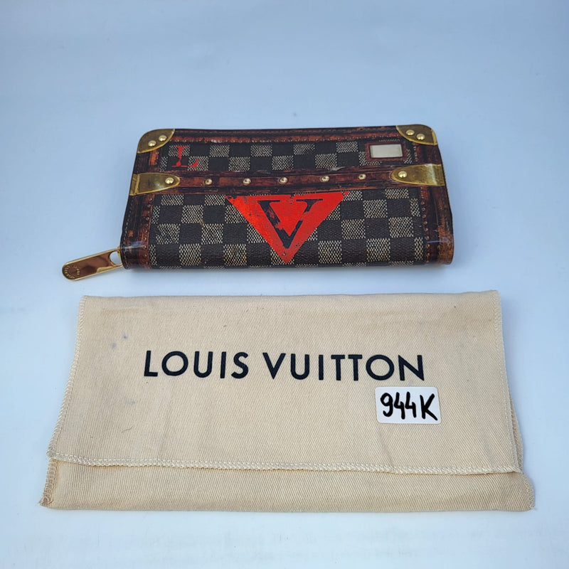 Louis Vuitton Trunks Damier Ebene Zippy Wallet Brown