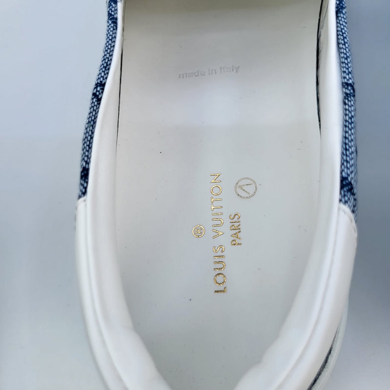 Louis Vuitton Men's White Trocadero Slip-On Louis V. Sneaker – Luxuria & Co.