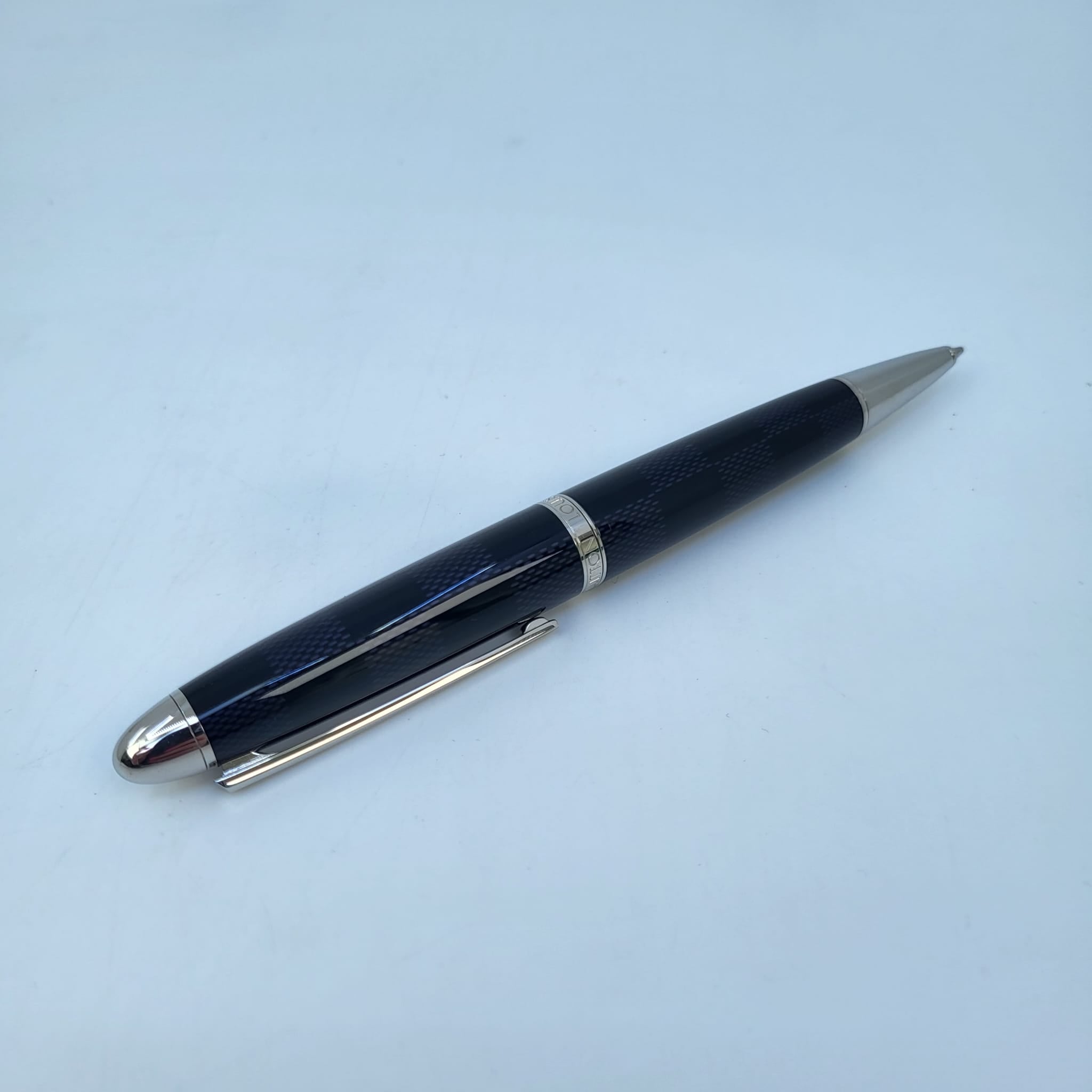 Louis Vuitton Grand Tour Graphite Ball Pen – Luxuria & Co.