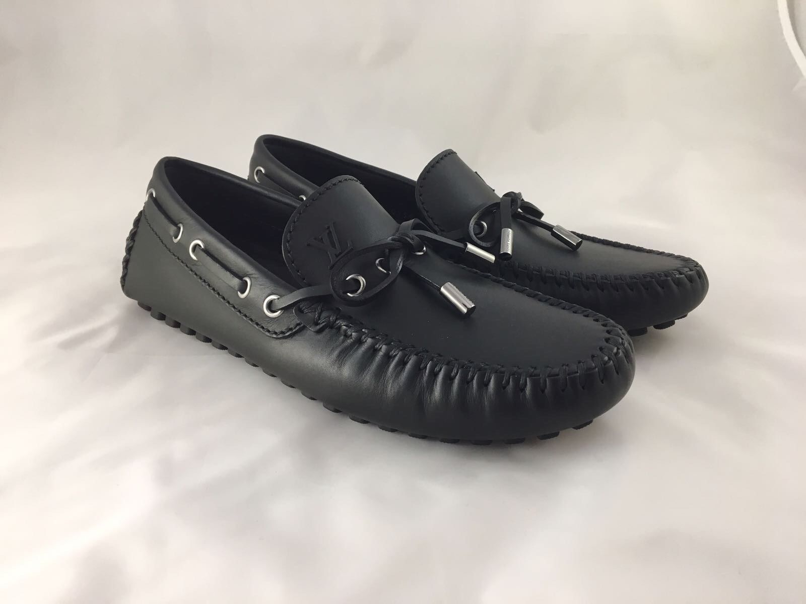 メンズ　レディース　 LOUIS VUITTON CALIFORNIA Authentic Louis Vuitton Brown Perforated Leather Web Low Top