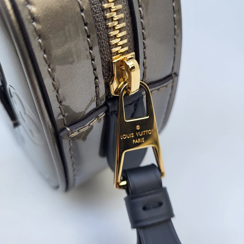 LOUIS VUITTON Monogram Vernis Leather Belt Bag Black
