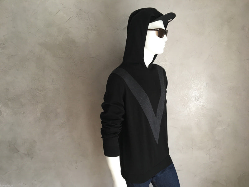 Hooded Pull With Silk V - Luxuria & Co.