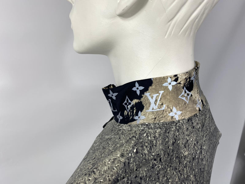 Louis Vuitton Men's Brown Polyamide Elastane Half Zip Reflective Monogram  Pullover Sweater – Luxuria & Co.