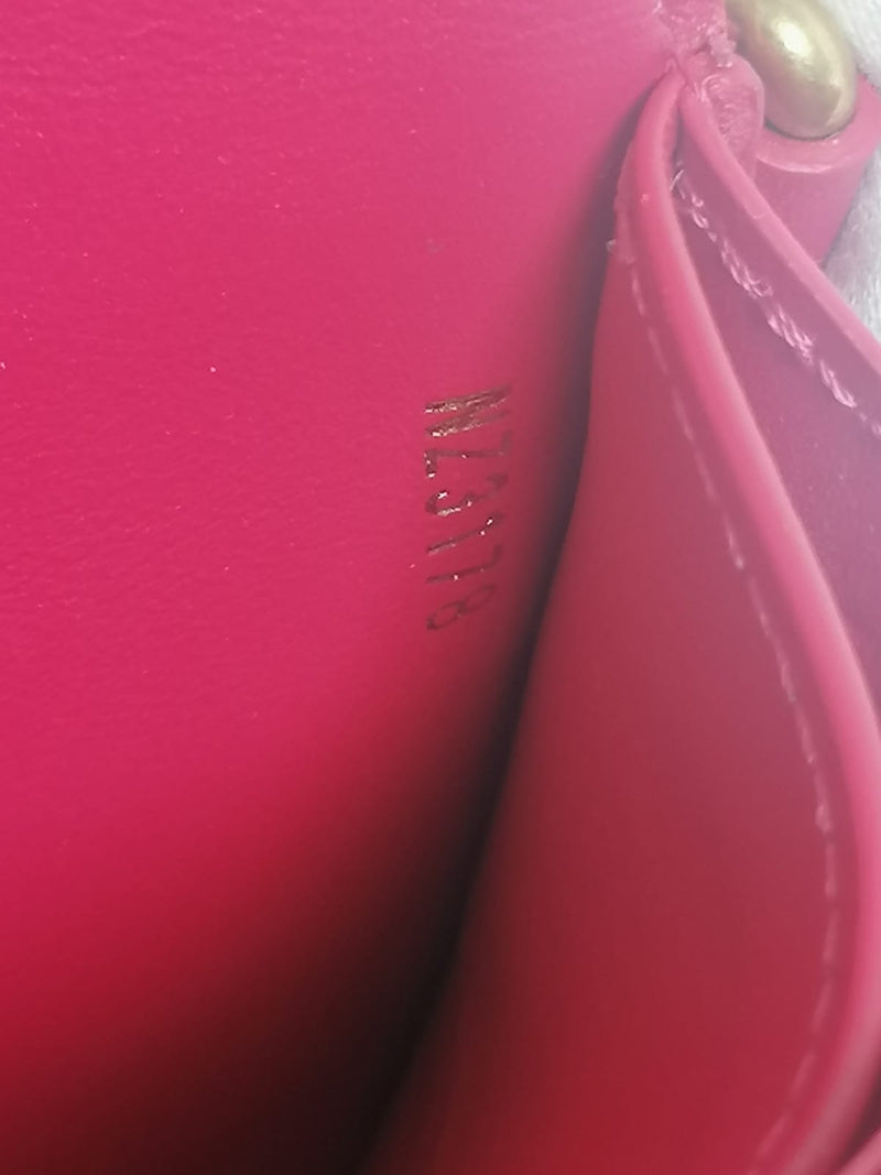 Louis Vuitton Women's Fushia New Wave Long Wallet M63820 – Luxuria & Co.