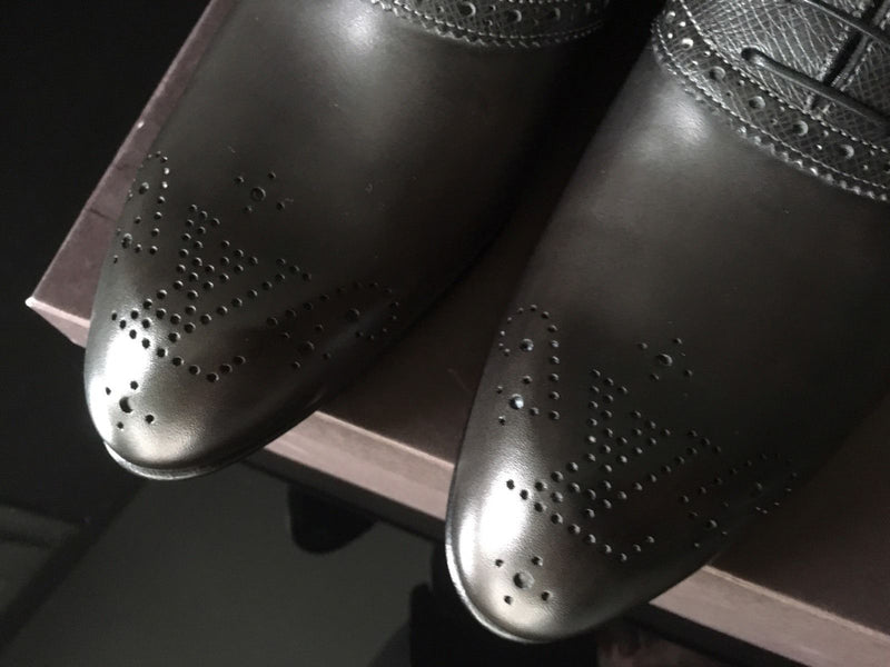 Louis Vuitton 's men's shoe the Golden Gate Richelieu in 2023