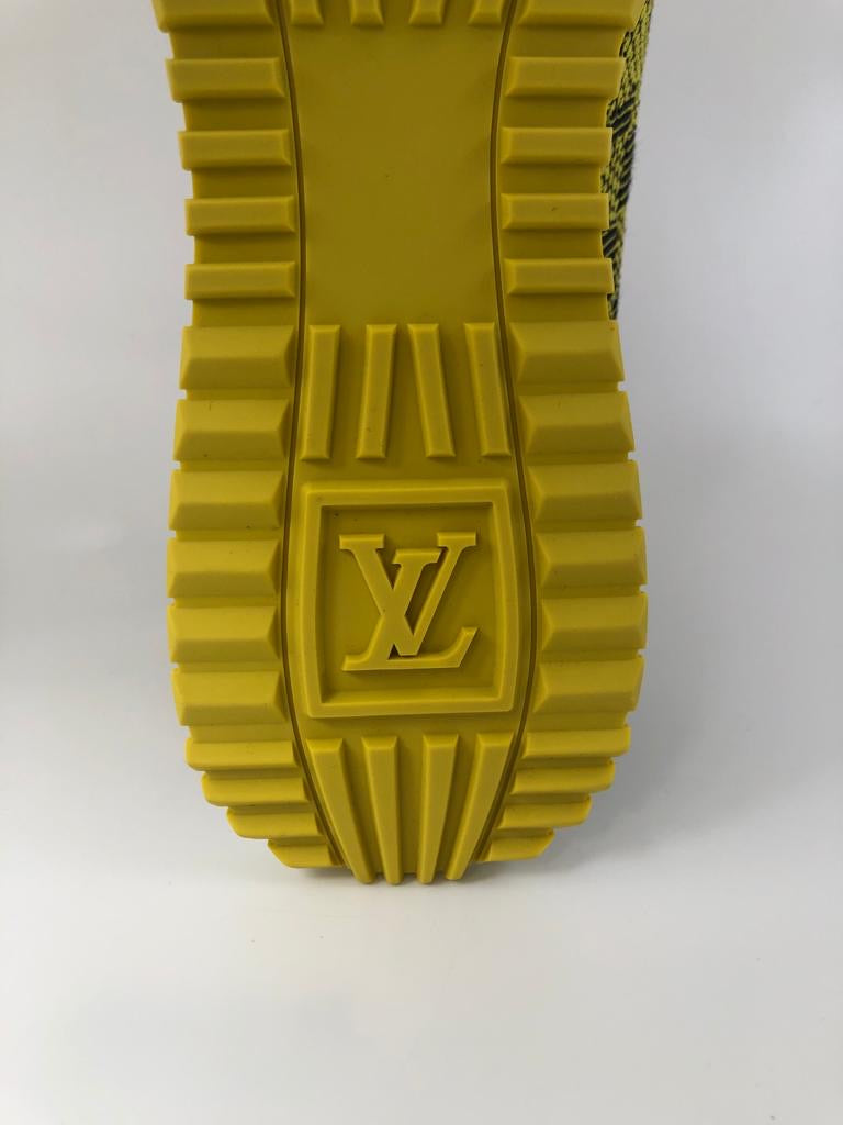 Run away low trainers Louis Vuitton Yellow size 41 EU in Other - 31760163