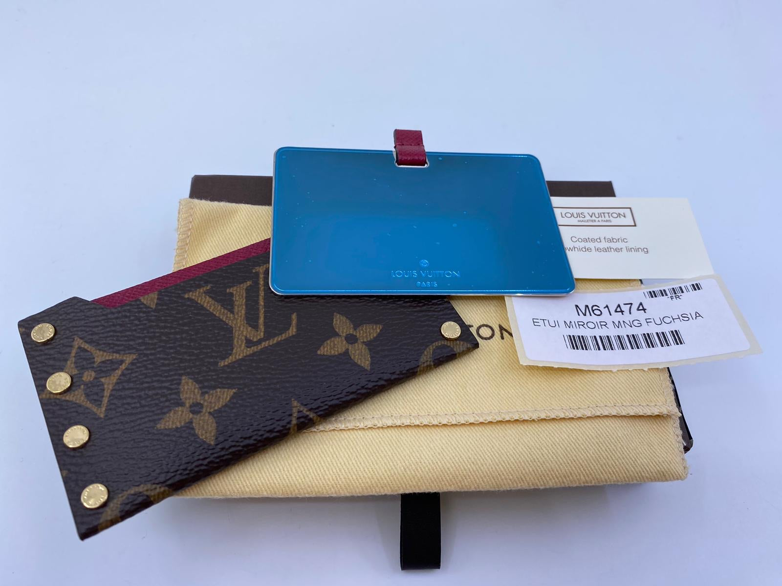 VUITTON値下げ交渉受け付けます。 Louis Vuitton Brown Monogram Canvas Mirror Case Fuchsia M61474